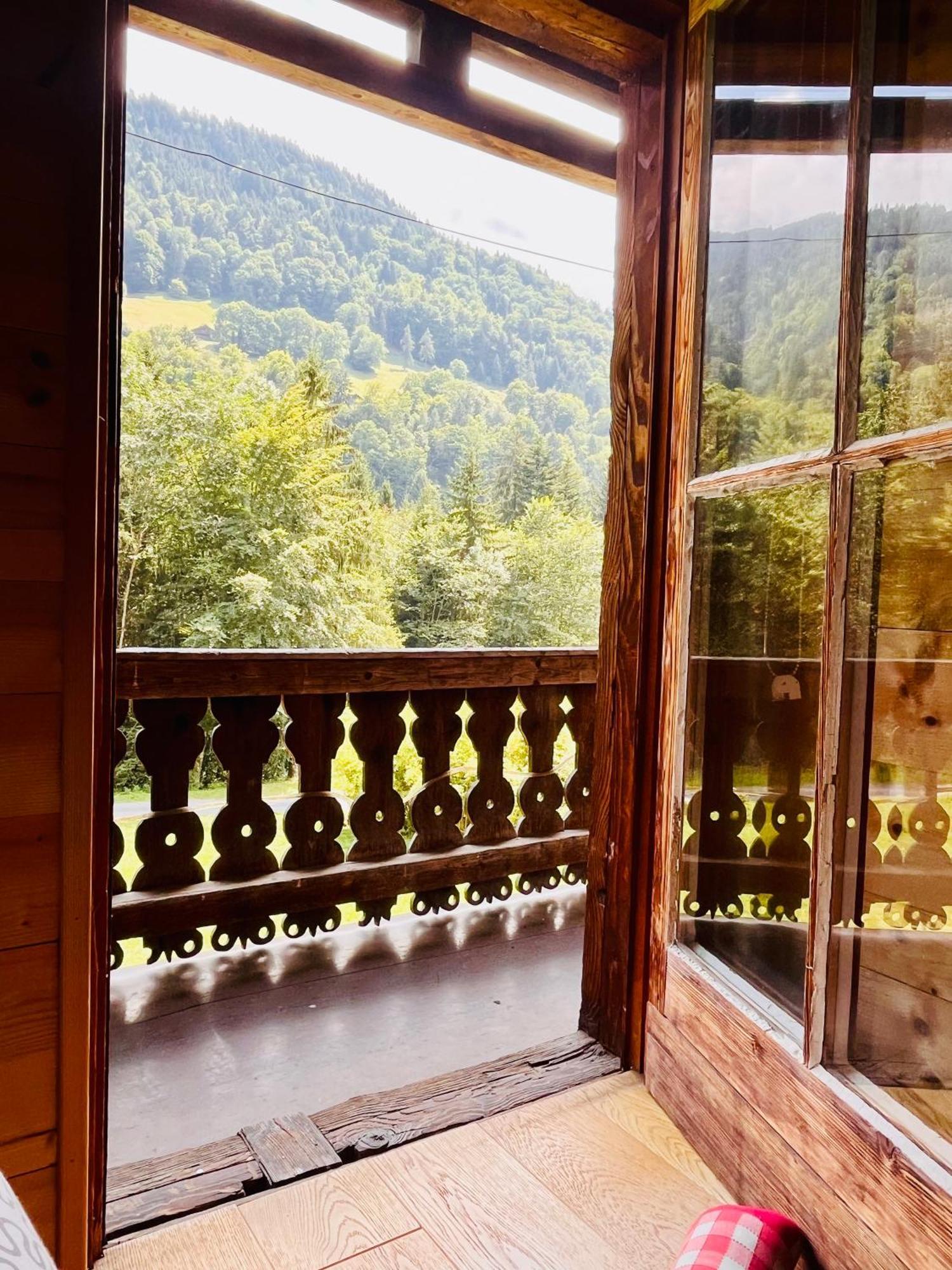 Aparthotel Mountain River Resort Val d'Illiez Exterior photo