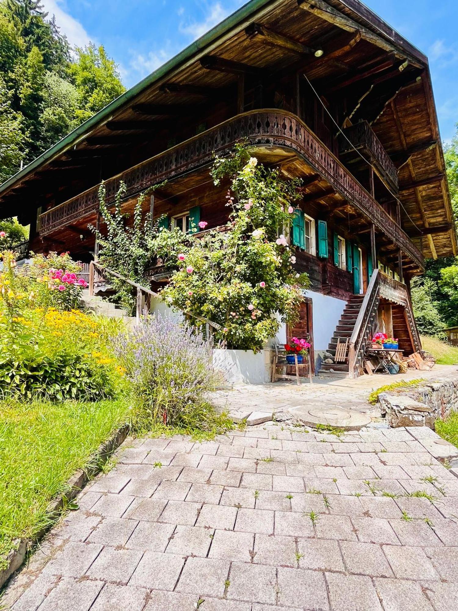 Aparthotel Mountain River Resort Val d'Illiez Exterior photo